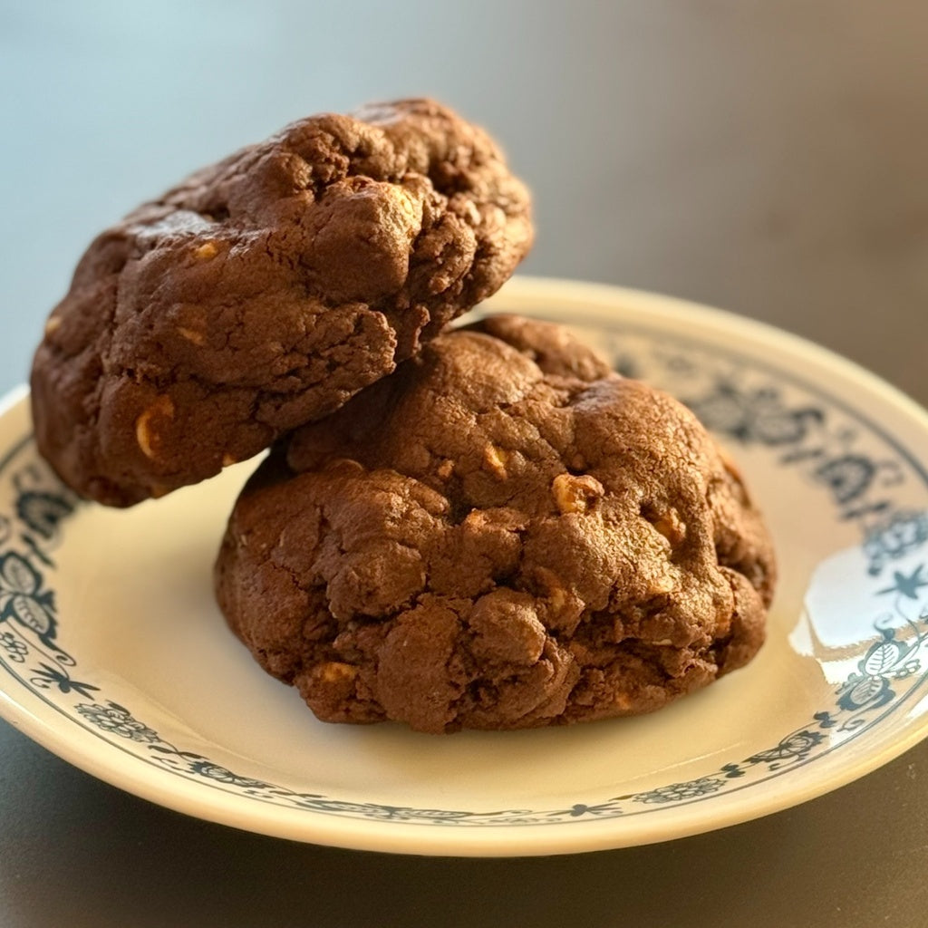 Giant Chocolate Peanut Chips Cookies